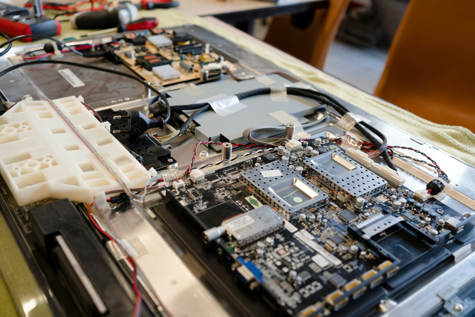 Professional TV repair service