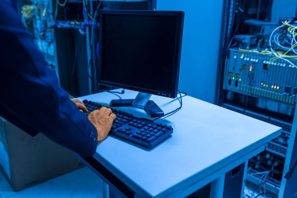 IT maintenance for business systems and network infrastructure